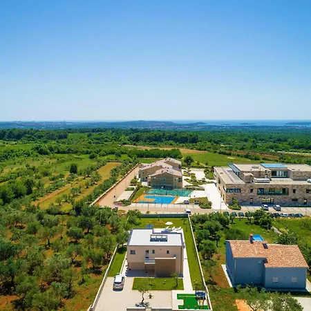4 Bedroom Beautiful In * Vodnjan
