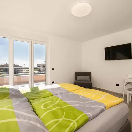 Holiday home 4 Bedroom Beautiful In