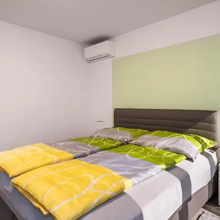 Holiday home 4 Bedroom Beautiful In *